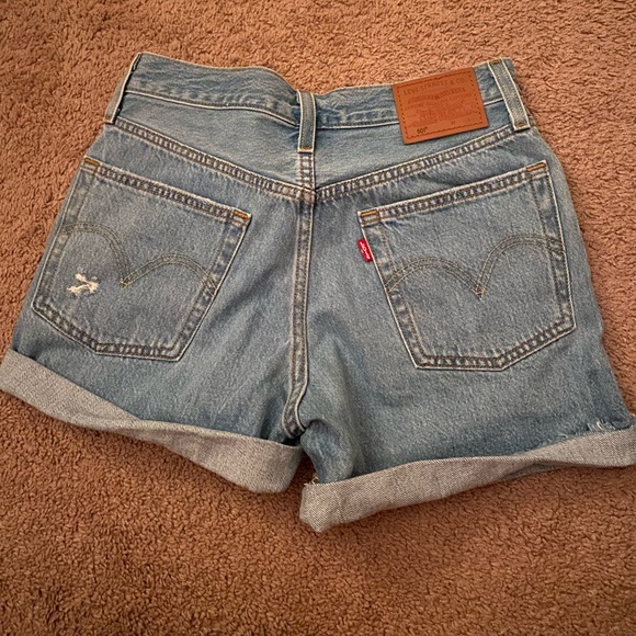 Levi's Pants - NWOT Authentic Levi 501 Jean shorts